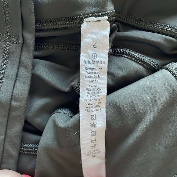 Lululemon crop leggings - Picture 4 of 4